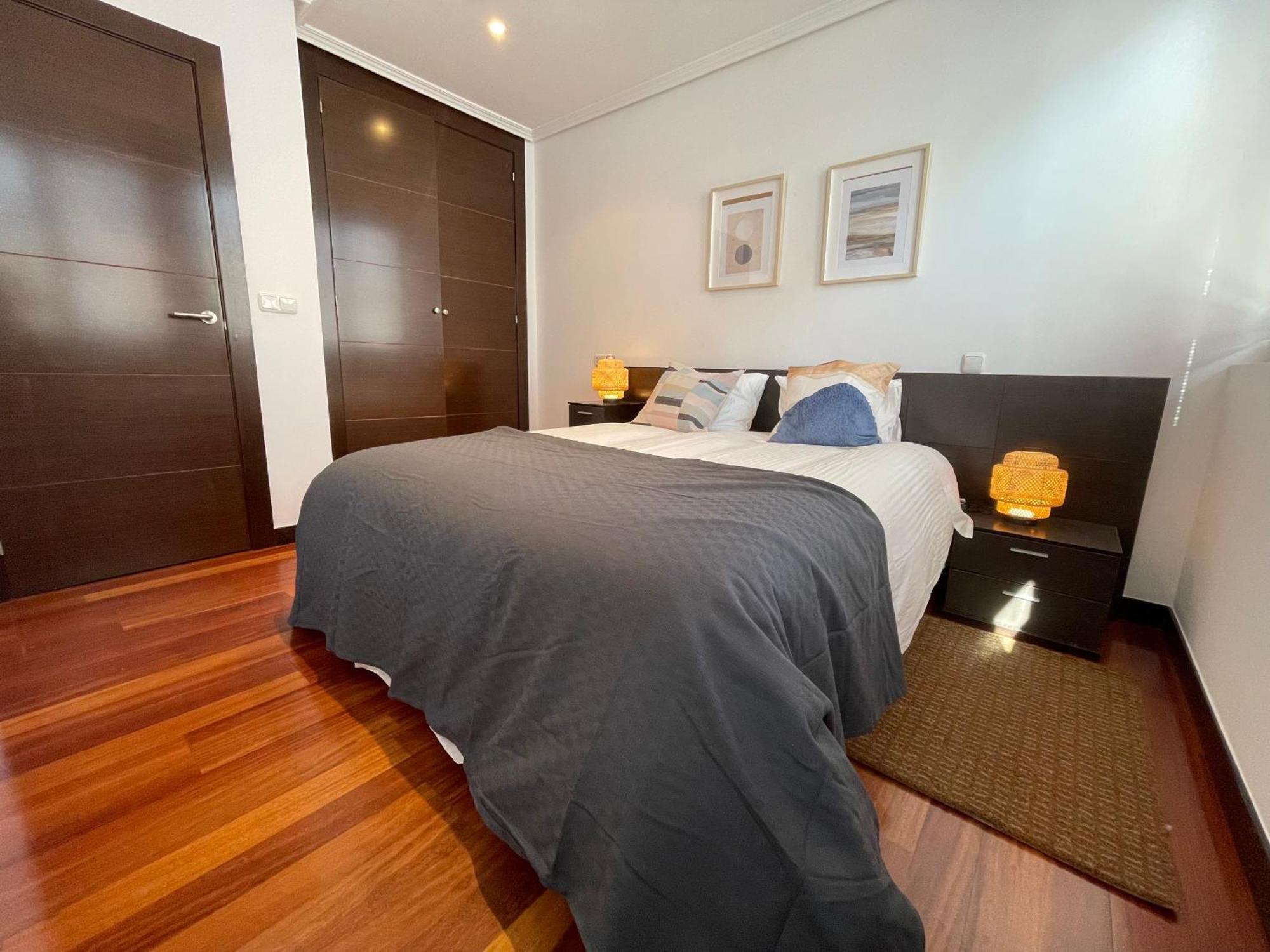 Atuaire Home Vivienda A Luminosa Parking Incluido En Plena Calle Comercial Burgo Exterior foto